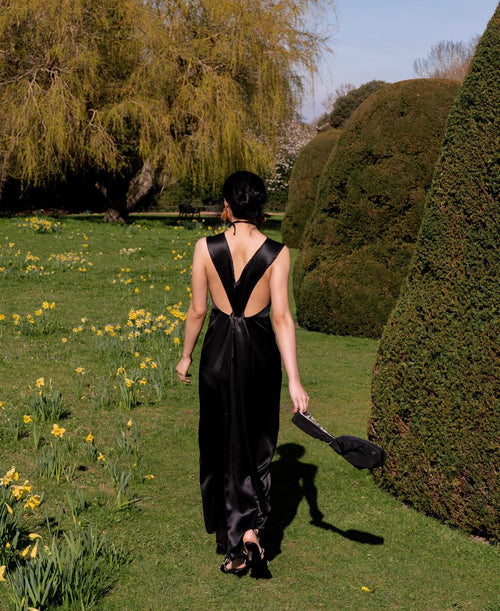 THE SILK DRESS